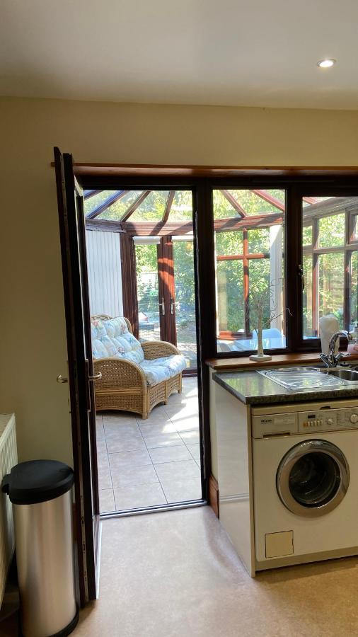 Beautiful Bexhill Cottage With Garden 3 Mins Walk To Beach Eksteriør bilde